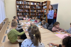 w-bibliotece-11