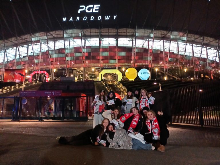 Z Orlika na Stadion! Wielki sukces Dziewcząt z naszej szkoły!